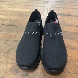 Black Slip-On womens Shoes sketchers